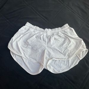 Lululemon hotty hot shorts 4 in